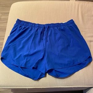 Old navy plus size athletic shorts in blue . 3x.